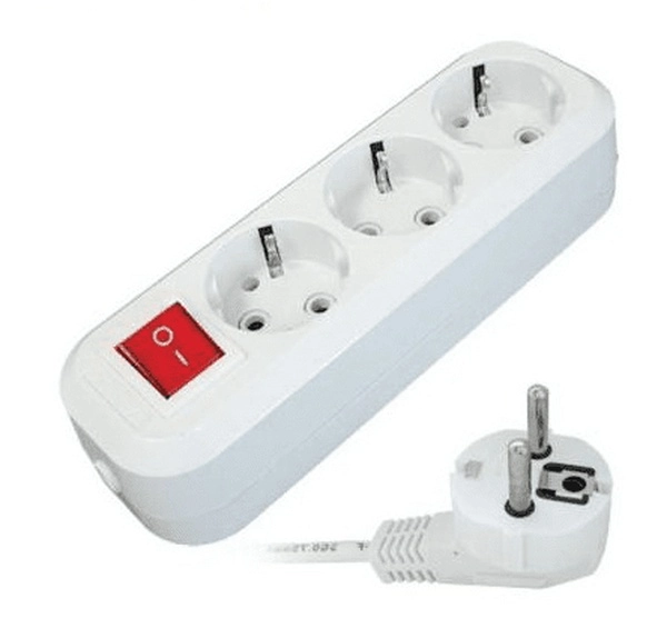 Удлинитель бытовой 3 гнезда 3м с заземлением с выключателем ПВС3х1 16А 2990Вт S-303 белый UNIVersal 9631986