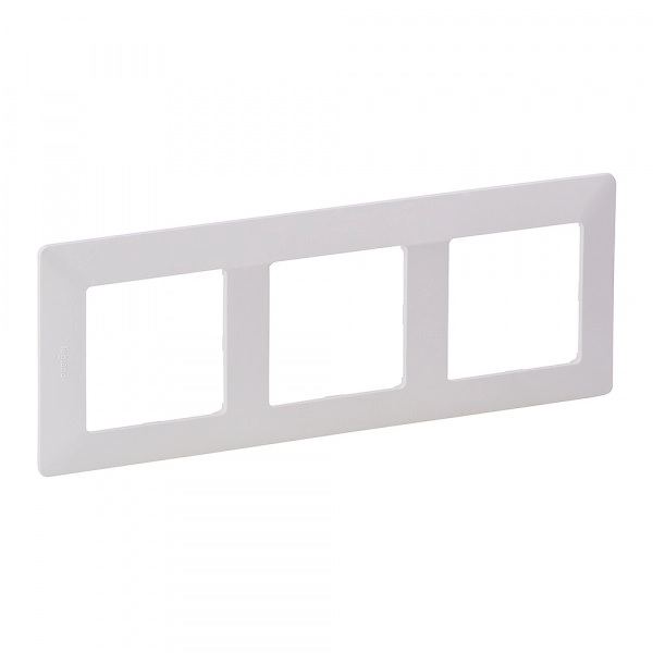 Рамка Legrand VALENA LIFE/ALLURE 3-постовая цвет белый