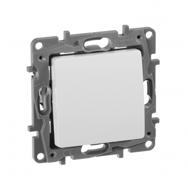 Кнопка автомат 6АХ LEGRAND ETIKA БЕЛЫЙ 672214