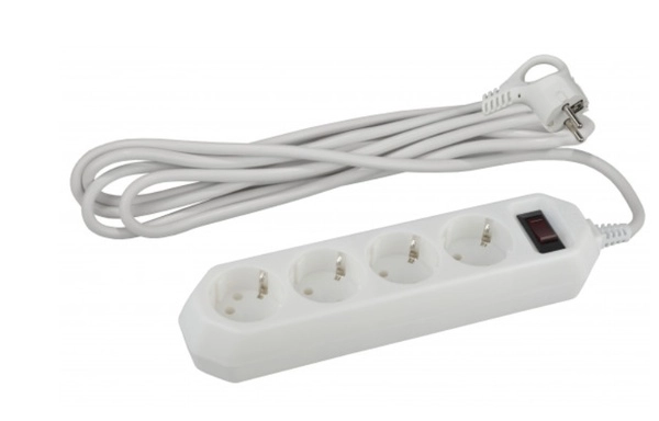 Сетевой фильтр 4 гнезда 1,5м с заземелнием ПВС 3x0,75 10А 2200Вт белый USF-M-4es-1,5m-W ЭРА Б0019741