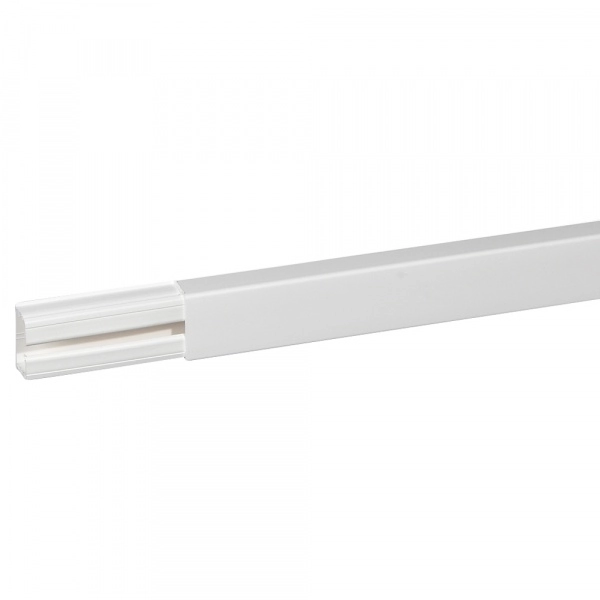 Кабель-канал БЕЛЫЙ 40x20 плоский без перегородок DLPlus Legrand (кратно 2м)