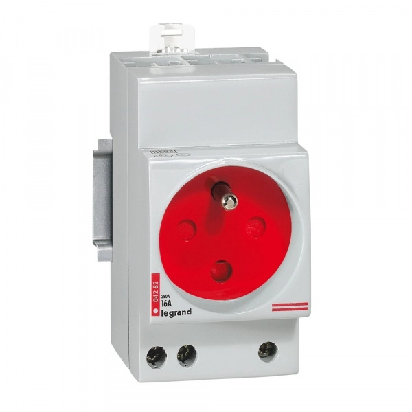 Розетка  Legrand  на DIN-р 2К+З с ключом 004282